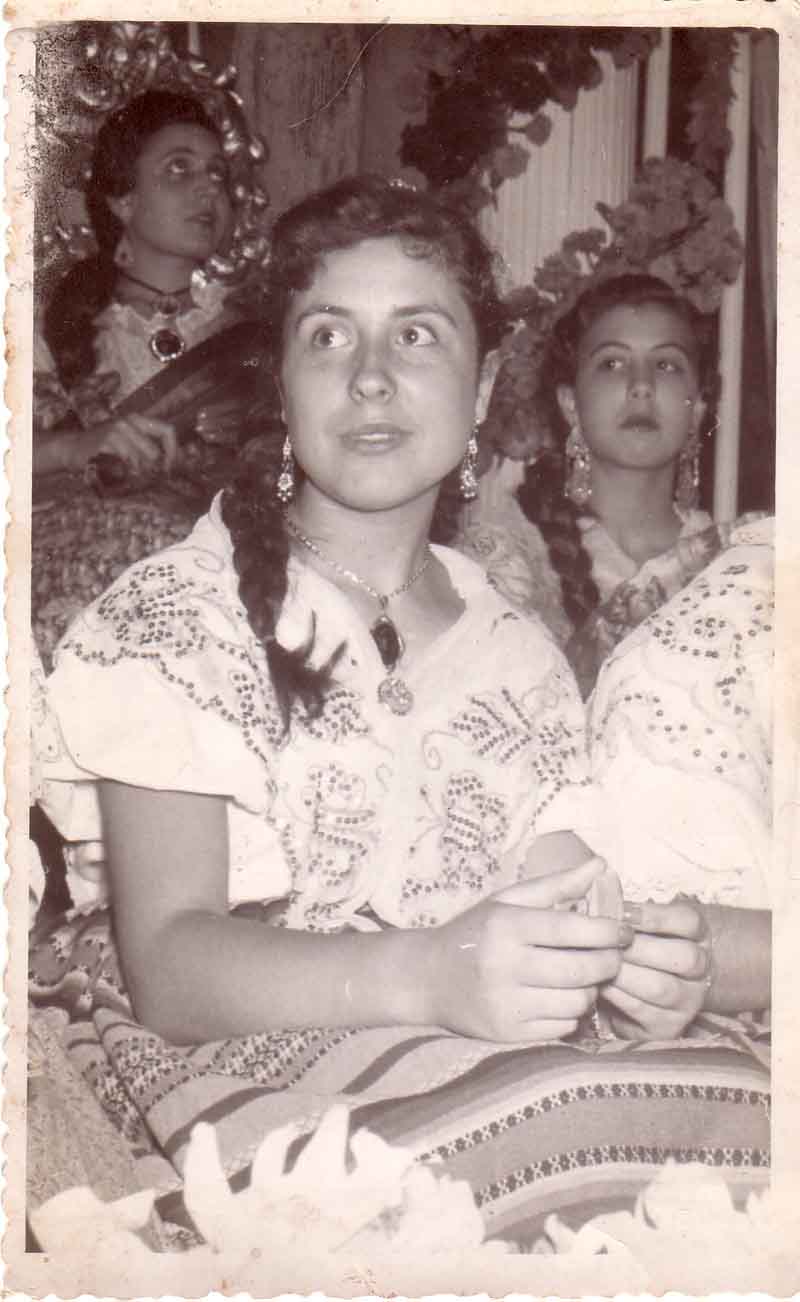 Cati Saez Santiago, madrina mayor almogavares 1956
