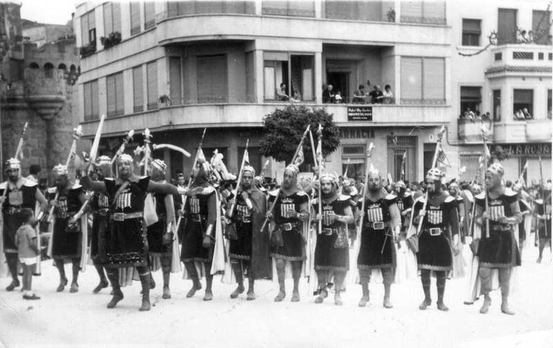 Almogávares en la entrada de 1963